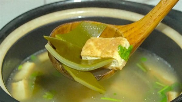 开云体育(中国)官方网站煎过的豆腐煮汤会更香哦-开云(中国) 开云体育(中国)官方网站煎过的豆腐煮汤会更香哦-开云(中国)